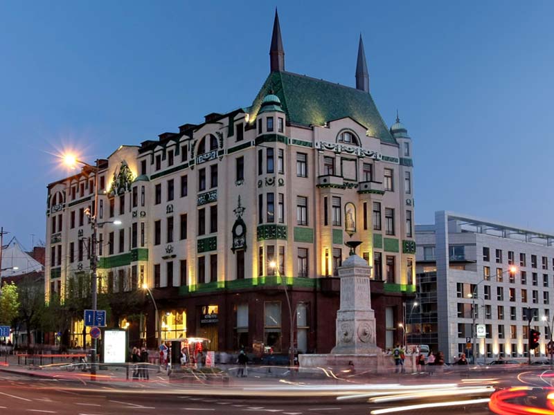 HOTEL2